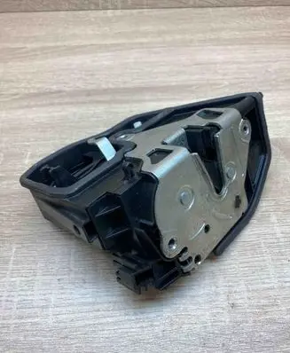 BMW 5 E60 E61 Rear door lock 7202148 A046998