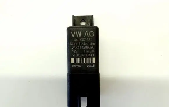 Glow plug pre-heat relay