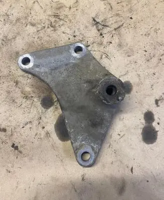 Mercedes-Benz A W168 Engine mounting bracket A1682420301