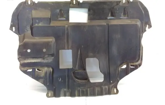 Ford Focus C-MAX Engine splash shield/under tray 3M51R6P013AS