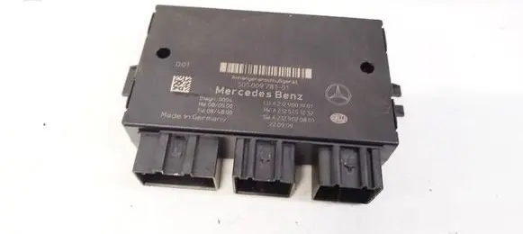 Mercedes-Benz C AMG W204 Tow bar relay A2129001901