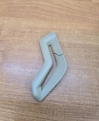 Volvo XC90 Seat belt trim 