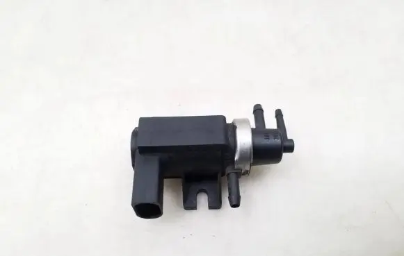 Audi A3 S3 8L Turbo solenoid valve 1J0906627