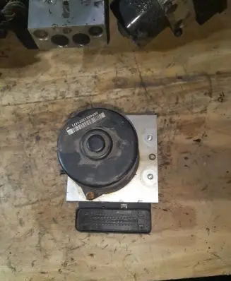 Seat Alhambra (Mk1) ABS Pump 7M3614111R 3M212L580BB 10020403694