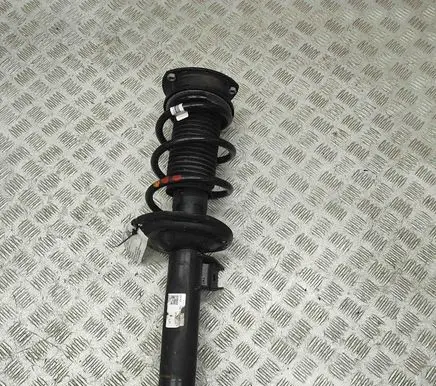 Audi Q3 F3 Front shock absorber/damper 5QF413031CH