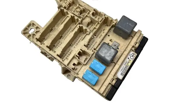 Lexus GS 300 350 430 450H Fuse box set 9098702025 1567002540