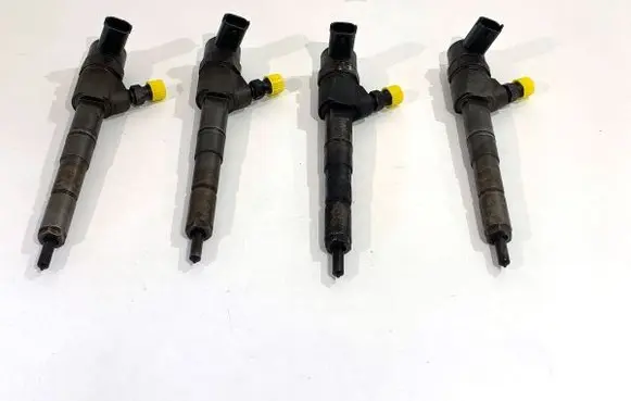 Fiat Croma Fuel injectors set 0445110243