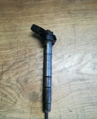 Audi A6 S6 C6 4F Fuel injector 059130277R
