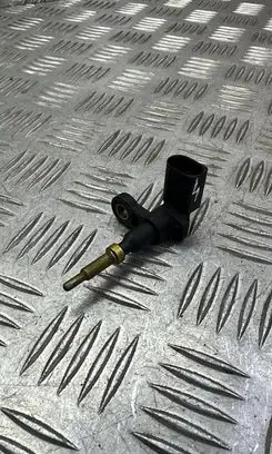 Coolant temperature sensor