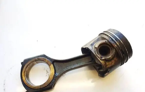 Mercedes-Benz Sprinter W906 Piston with connecting rod 65100