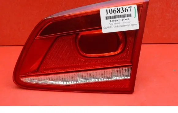 Volkswagen PASSAT CC Rear/tail lights 3AE945094K