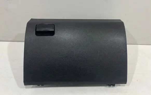 Toyota Avensis T270 Glove box 5555005090