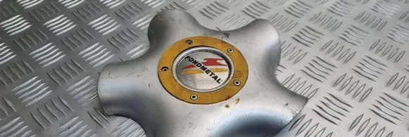 Volvo S40, V40 Non-original wheel cap 