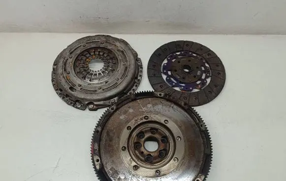 Volkswagen PASSAT B7 Clutch set kit 3082001948