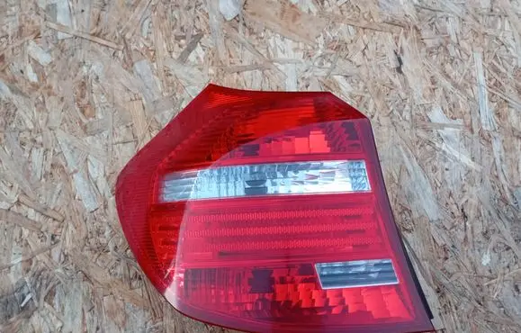 Rear/tail lights