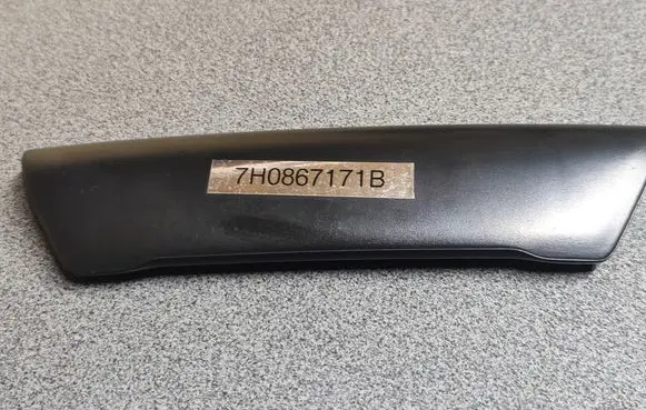 Volkswagen Transporter - Caravelle T5 Front door handle cover 7H0867171B
