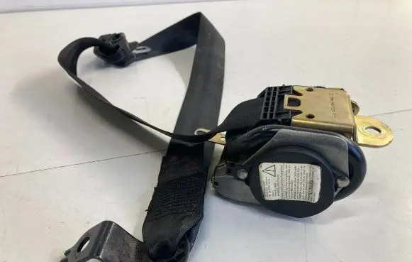 Seat Ibiza III (6L) Front seatbelt 6L4857706G