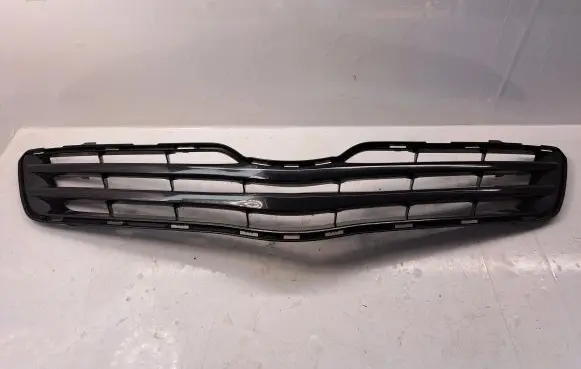 Toyota Verso Front bumper upper radiator grill 531110F903 531110F070