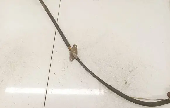 Nissan Serena Handbrake/parking brake wiring cable