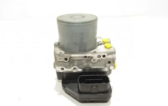 Mazda 6 ABS Pump 1338004340