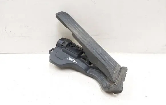 Skoda Superb B6 (3T) Accelerator throttle pedal 1K1723503AP 6PV01103906