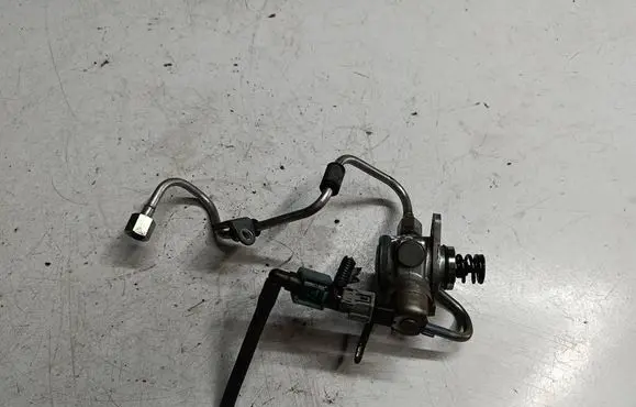 Nissan Note (E12) Mechanical fuel pump 16630-3VA0B 295100-0472