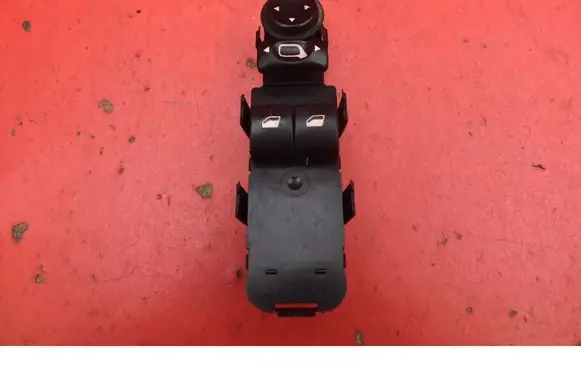 Peugeot 307 Electric window control switch 96351622XT