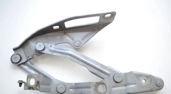 Audi TT Mk1 Engine bonnet/hood hinges 8N0823301