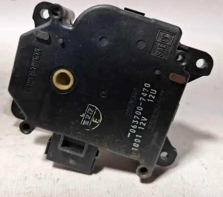 Lexus GS 300 400 430 Air flap motor/actuator 0637007470