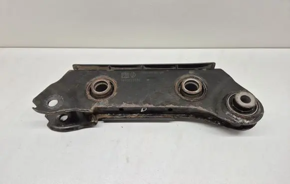 Renault Captur II Rear upper control arm/wishbone 555012814R