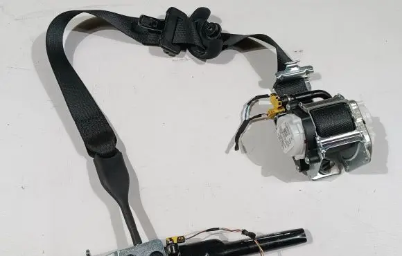 Ford Explorer Front seatbelt LB5S612D64AD3JA6