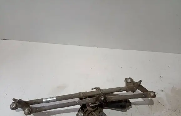 Front wiper linkage