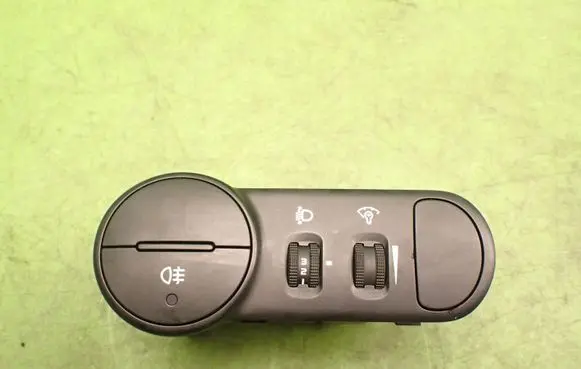 Hyundai i10 Headlight level height control switch 