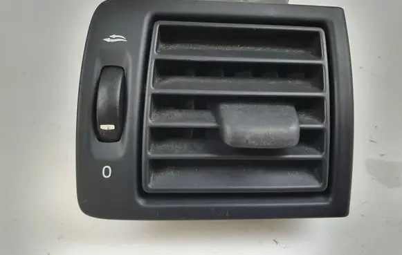 Volvo S40 Dashboard side air vent grill/cover trim 30715099