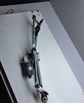 BMW X5 E70 Front wiper linkage and motor 7200536 4432S 405155