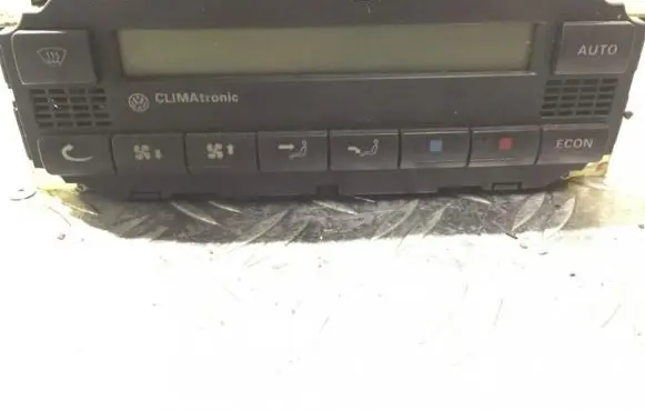 Volkswagen Golf IV Climate control unit 3b1907044b 5hb007617-10