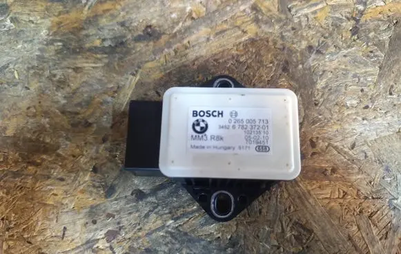 BMW X1 E84 ESP acceleration yaw rate sensor 0265005713 7019451 6782372