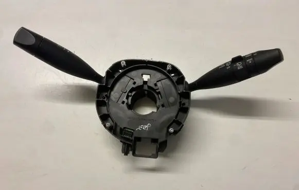 Jeep Cherokee Wiper turn signal indicator stalk/switch P68141120AI 16344103 103051101918