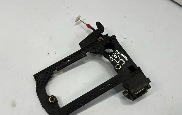 BMW 5 E39 Front door exterior handle/bracket 8245354 51218245354