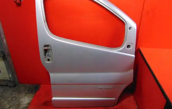 Renault Trafic II (X83) Front door