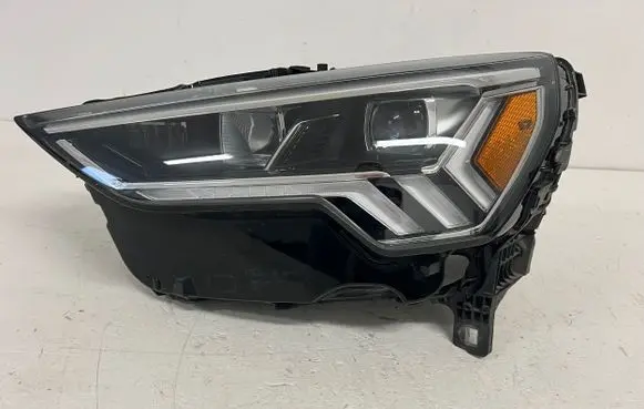 Audi Q3 F3 Headlight/headlamp 83A941033B 1101F690000 83A941033