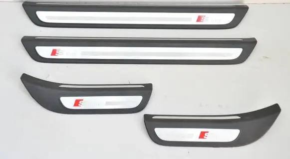 Audi Q5 SQ5 Front sill trim cover 8R0853374D 8R0853376D