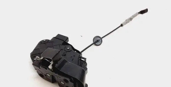 Volvo XC60 Front door lock 31253277