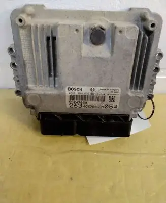 Opel Combo D Engine control unit/module 55247020 0281018699 4Q6780SBM