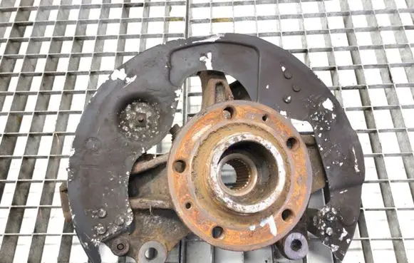 Peugeot 308 SW Front wheel hub spindle knuckle