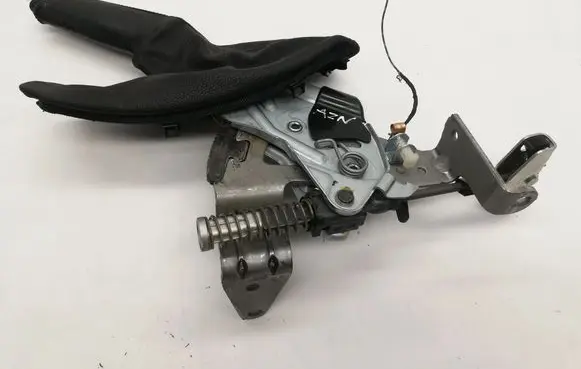 BMW 3 E90 E91 Hand brake release handle 6764924