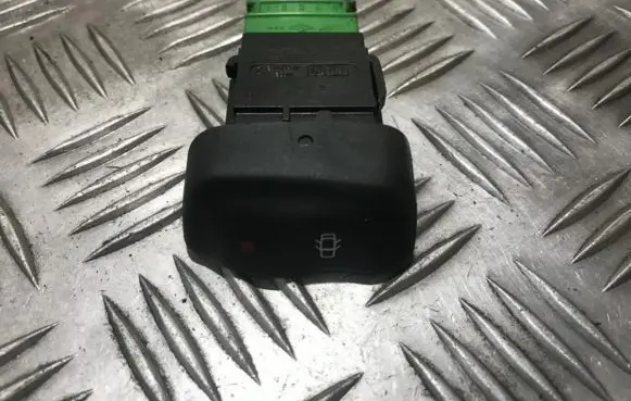 Renault Megane I Central locking switch button 