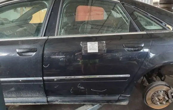 Audi A8 S8 D3 4E Rear door LZ9W