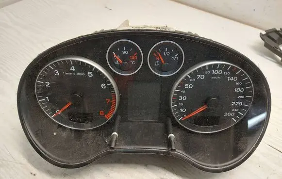 Audi A3 S3 A3 Sportback 8P Speedometer (instrument cluster) 8p0920900j