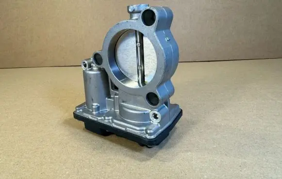 Mini Cooper Countryman F60 Throttle valve 13547618838
